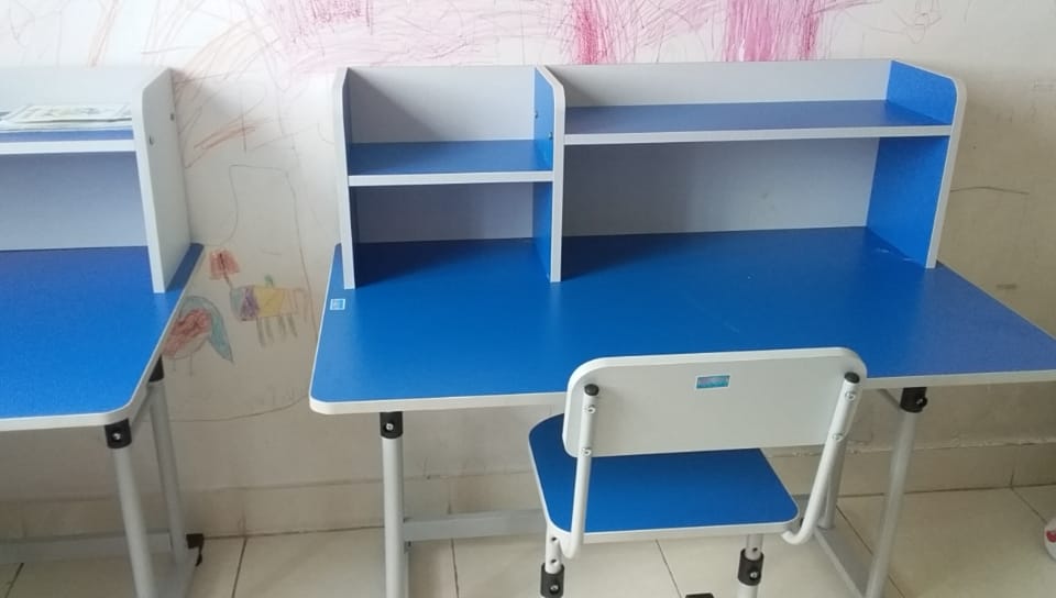 bộ bàn ghế học sinh liền giá sách bộ bàn ghế học sinh liền giá sách