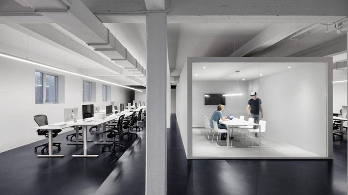 Văn phòng làm việc đầy đủ ánh sáng